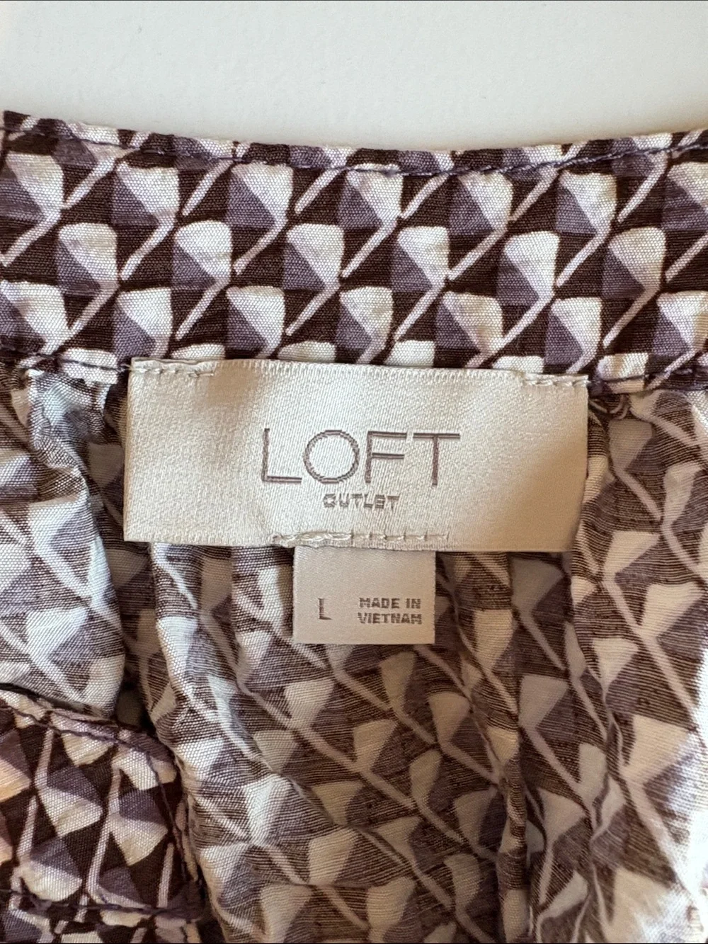 Ann Taylor LOFT Geometric Split V-Neck Long Sleeve Popover Blouse Purple Large